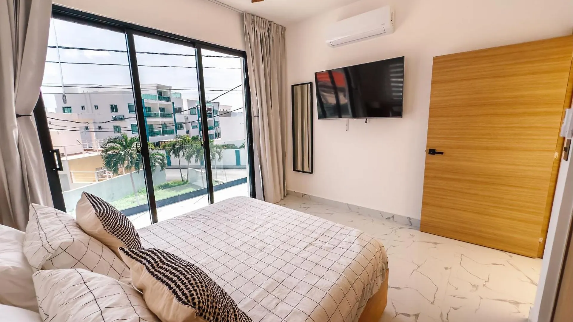 Stunning Brand New Villa In Downtown Punta Cana