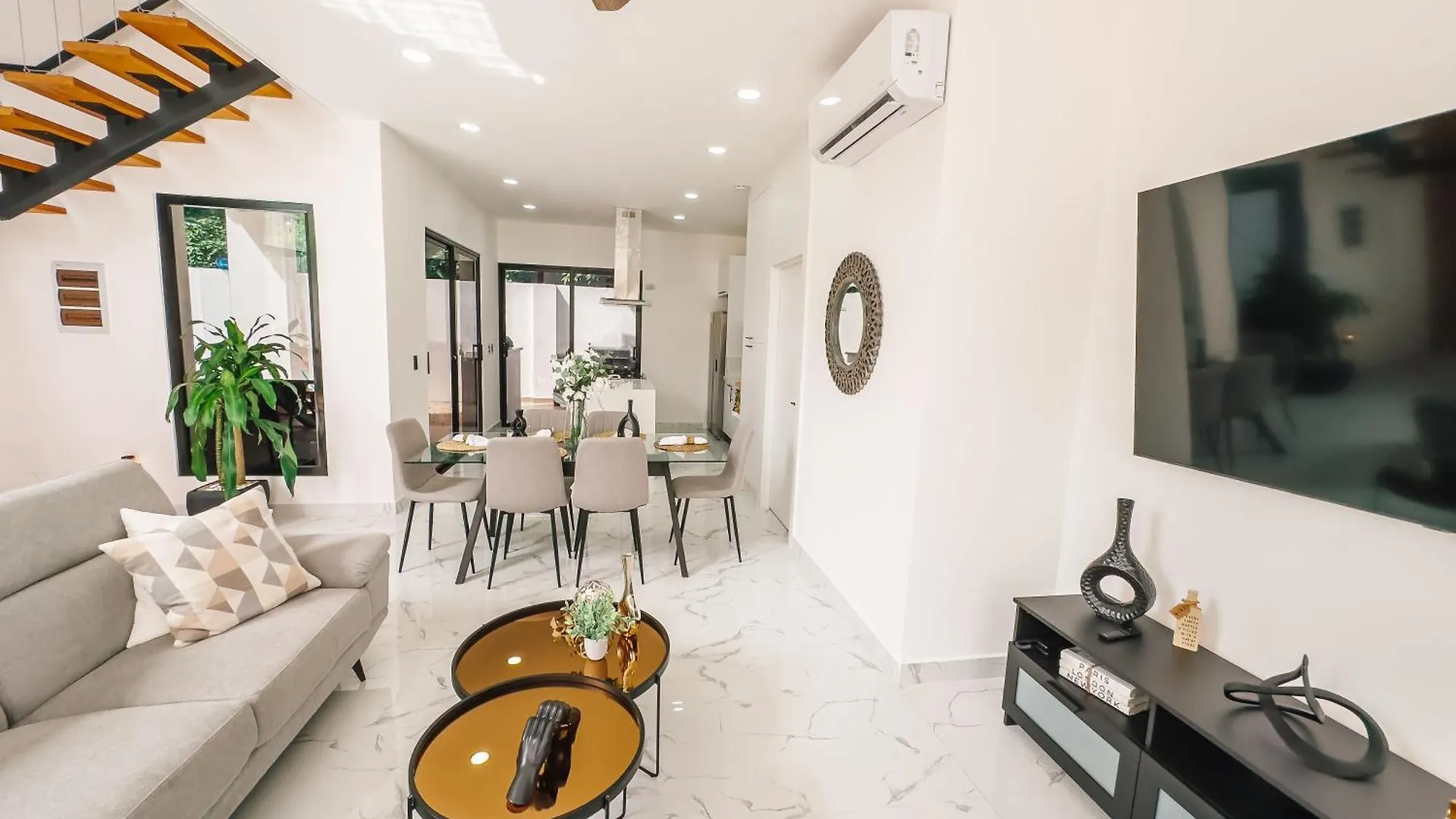 Stunning Brand New Villa In Downtown Punta Cana Dominicaanse Republiek